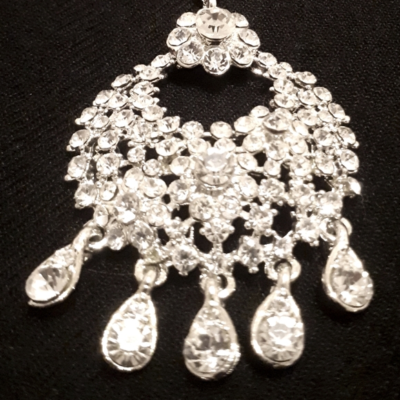 Silver Tika - Picture 1 of 3